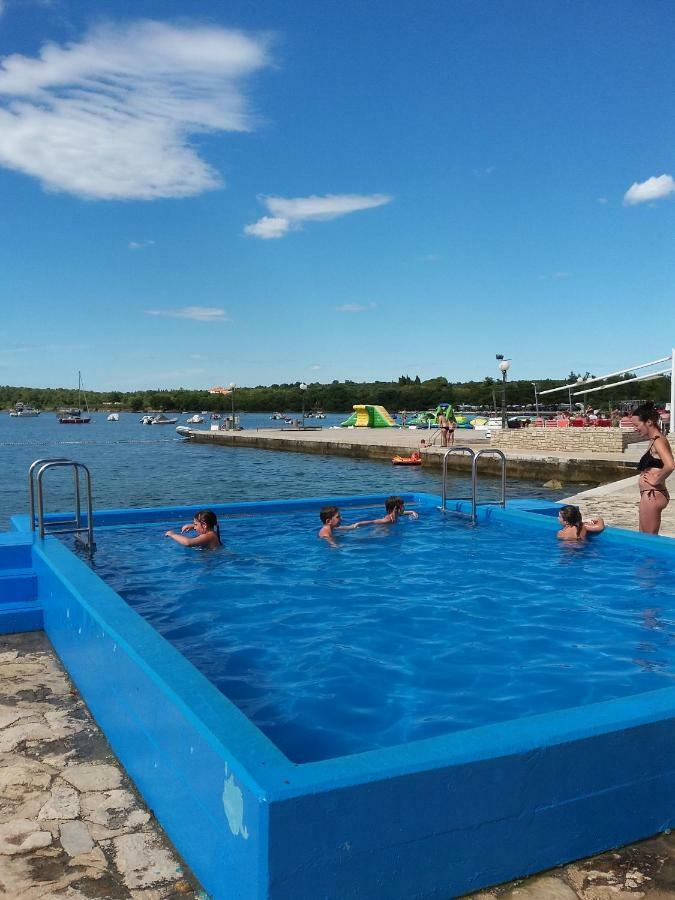 Victoria Mobilehome In Orsera Camping Resort Exteriér fotografie